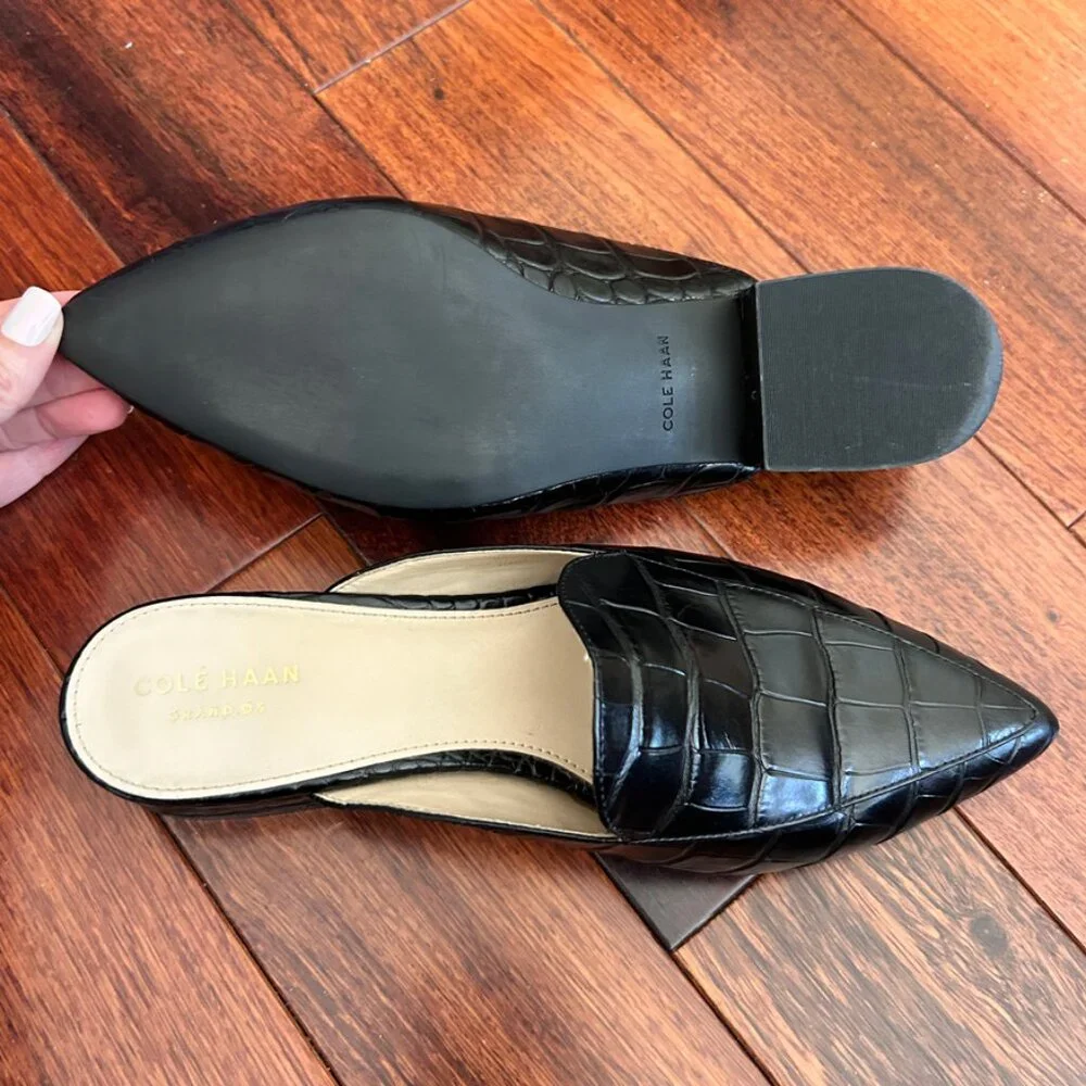 COLE HAAN Women's Piper Mule Shoe in Black Alligator Size 8 Leather Slip Ons - Picture 3 of 8